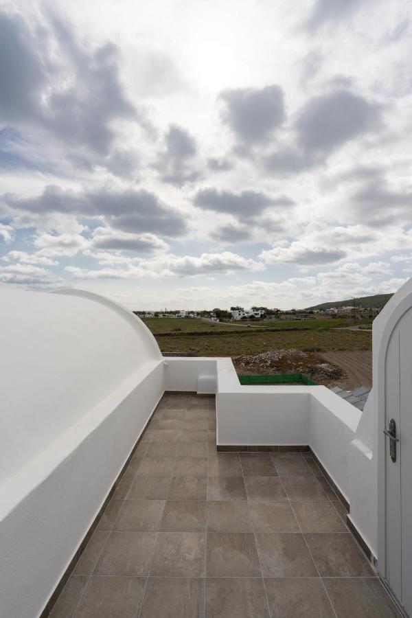 White Lily Suites & Lofts - Adults Only 16 Plus Perivolos  Buitenkant foto