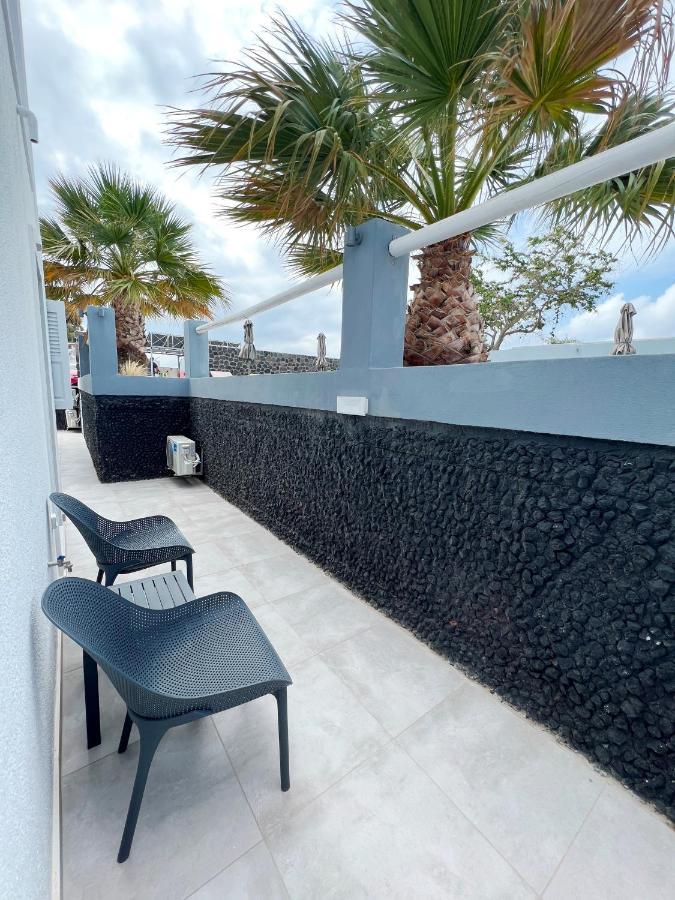 White Lily Suites & Lofts - Adults Only 16 Plus Perivolos  Buitenkant foto